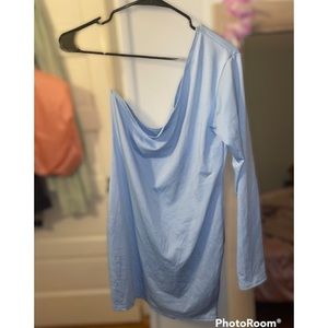 Light blue one shoulder dress💎